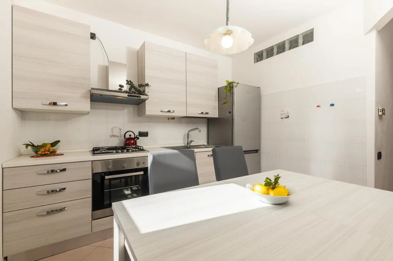 Casa A Due Passi Dal Mare Apartamento Àrbatax