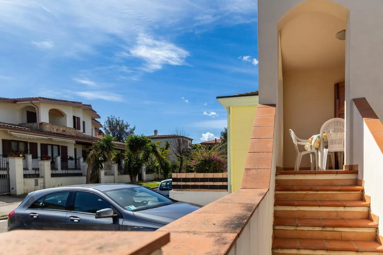 Casa A Due Passi Dal Mare Apartamento Àrbatax 0*,  Itália