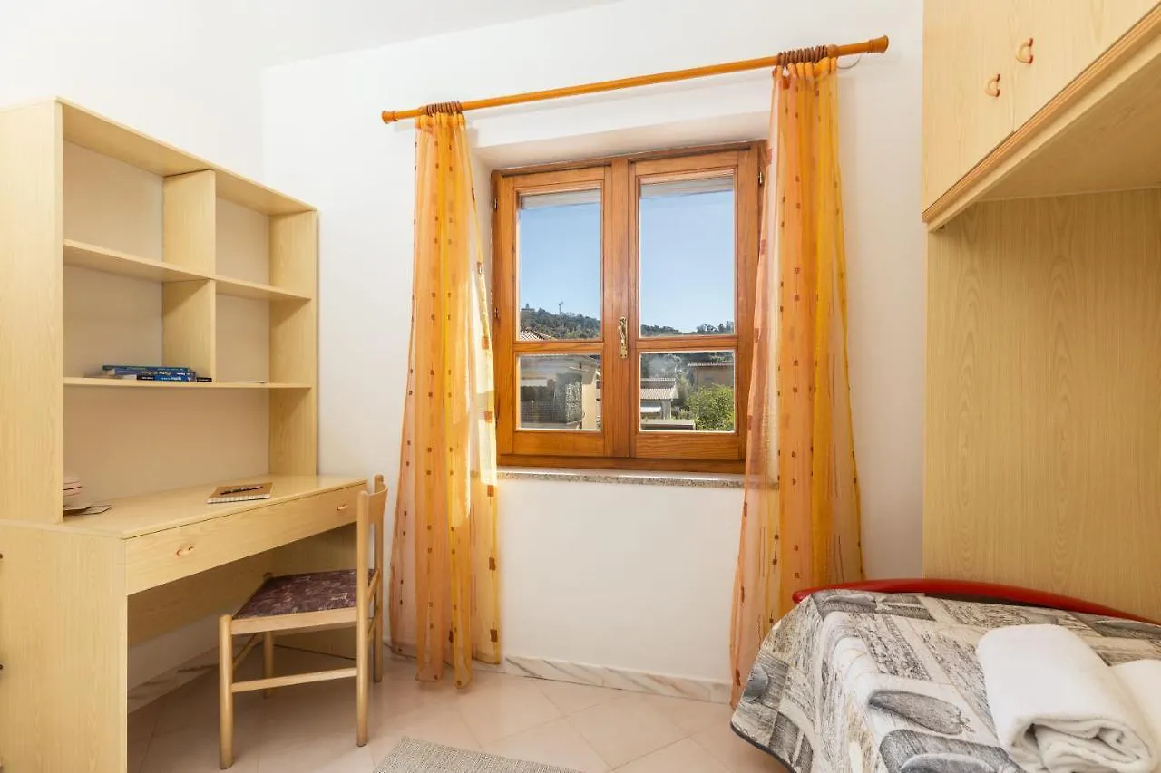 Casa A Due Passi Dal Mare Apartamento Àrbatax Itália