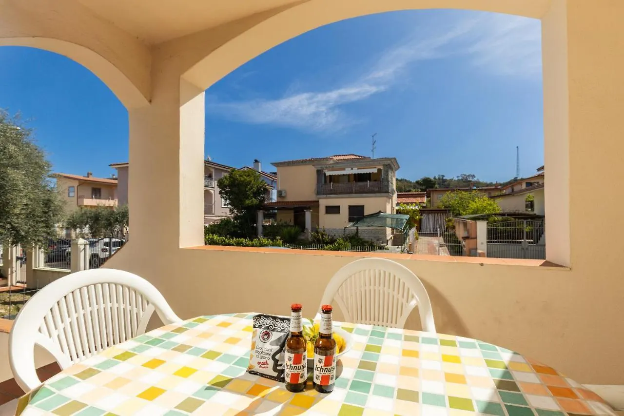 Casa A Due Passi Dal Mare Apartamento Àrbatax