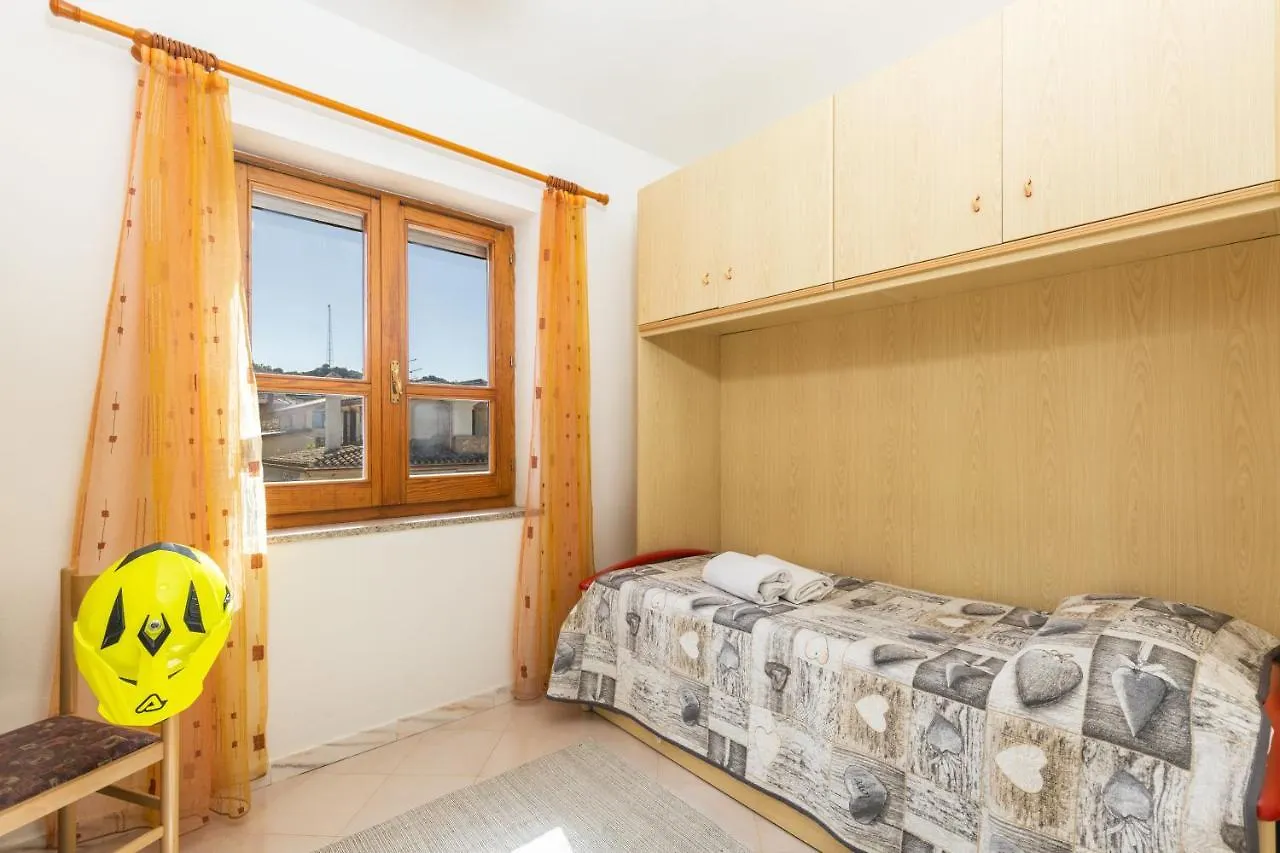 Casa A Due Passi Dal Mare Apartamento Àrbatax